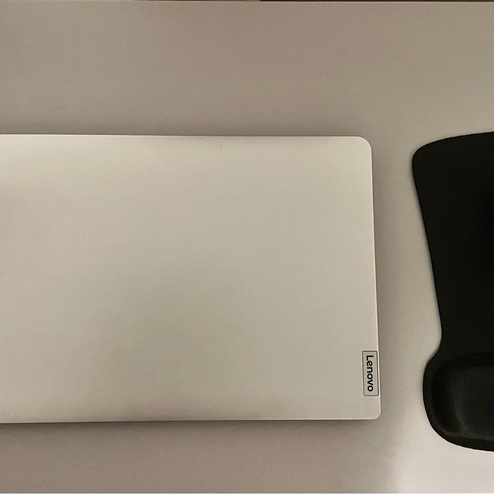 Lenovo IdeaPad 1i 14” Laptop – Lightweight & Reliable Performance
